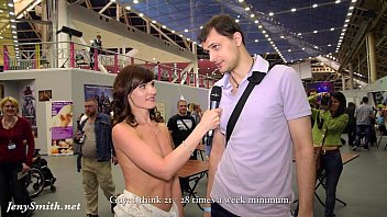 Goala prin mall primeste interviuri de la o gala de arta