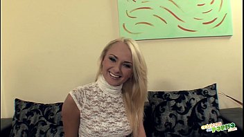 Ivana este o rusoaica bomba care te suge si te fute pana te doare pula