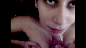 Roxana din Ploiesti fututa intre sani si dupa suge toata pula