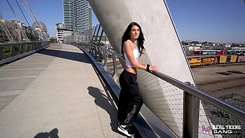 Dana auditie porno la metrou si la hotel