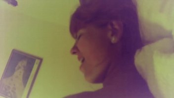 Sex cu o romanca in camera de hotel si pe o barca