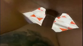 Alinuta din Bucuresti film porno cu vorbe in romana