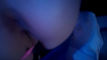 Tanara platita pentru sex oral cu ejaculare