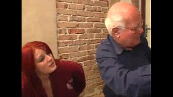 Isi freaca pizda de pula lui porno nepoata face sex cu bunicul de 80 ani